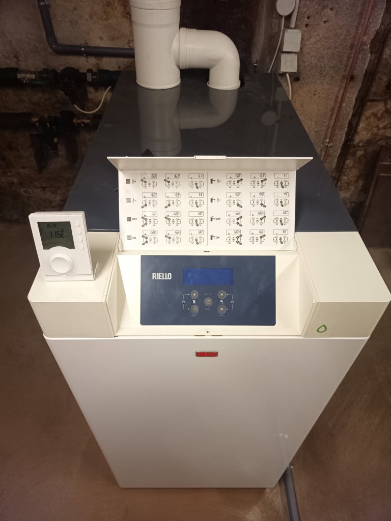 Remplacement d'une chaudière dans un commerce